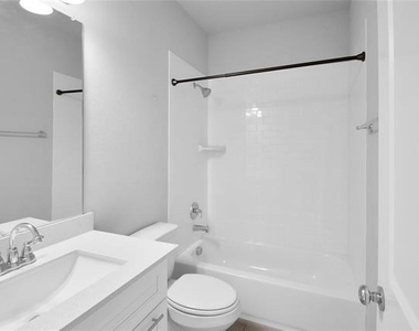 6162 Blythe Drive - Photo Thumbnail 11