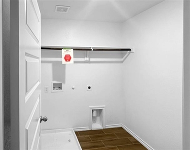2955 Brittlebush Drive - Photo Thumbnail 16