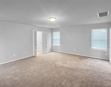 2955 Brittlebush Drive - Photo Thumbnail 17