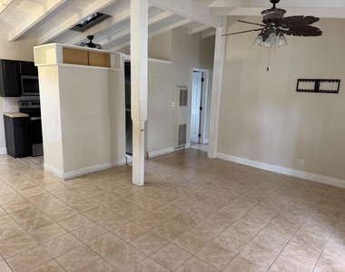 804 Sw 24th Avenue - Photo Thumbnail 1