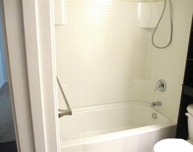 2424 Gelbray Place - Photo Thumbnail 4