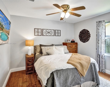 874 Blueberry Drive - Photo Thumbnail 8