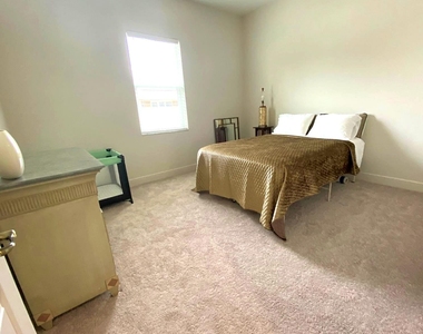1719 Sw Bradway Lane - Photo Thumbnail 24