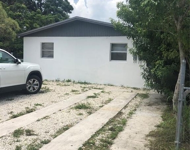 839 Nw 14th Avenue - Photo Thumbnail 10