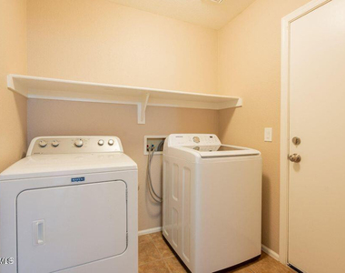 16663 W Rimrock Street - Photo Thumbnail 10