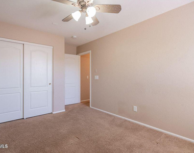 16663 W Rimrock Street - Photo Thumbnail 5