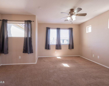 16663 W Rimrock Street - Photo Thumbnail 6