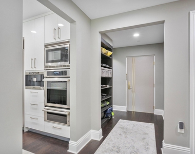 200 E Palmetto Park Road - Photo Thumbnail 13