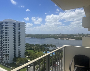 2121 N Ocean Boulevard - Photo Thumbnail 2