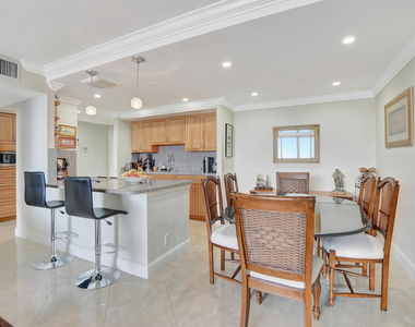 2121 N Ocean Boulevard - Photo Thumbnail 9