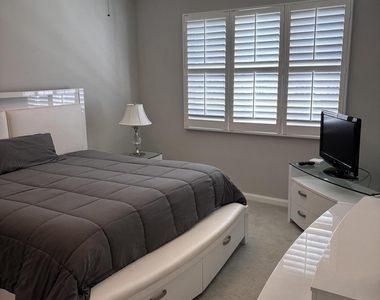 6 E Harbour Isle Dr Drive E - Photo Thumbnail 31