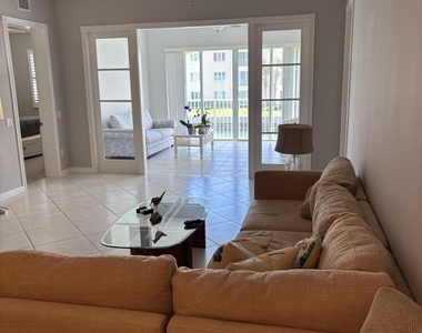6 E Harbour Isle Dr Drive E - Photo Thumbnail 14
