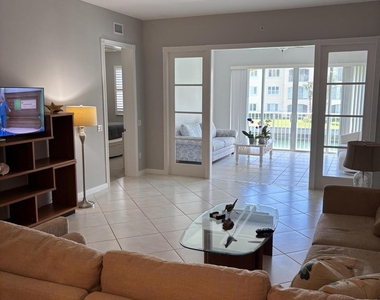 6 E Harbour Isle Dr Drive E - Photo Thumbnail 12