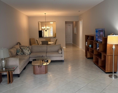 6 E Harbour Isle Dr Drive E - Photo Thumbnail 11