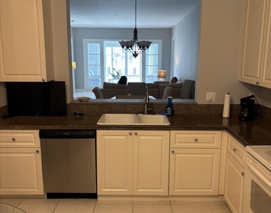 6 E Harbour Isle Dr Drive E - Photo Thumbnail 18