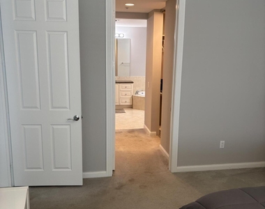 6 E Harbour Isle Dr Drive E - Photo Thumbnail 32