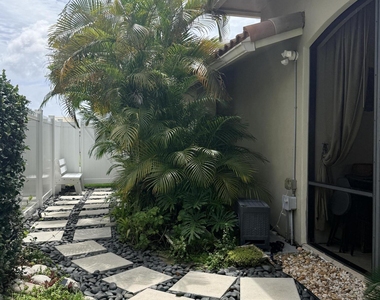 3509 Nw 26th Court - Photo Thumbnail 35