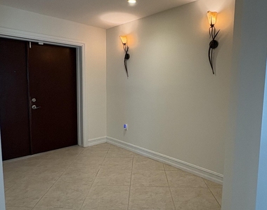 3509 Nw 26th Court - Photo Thumbnail 4