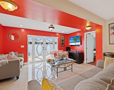 7649 Kismet Street - Photo Thumbnail 5