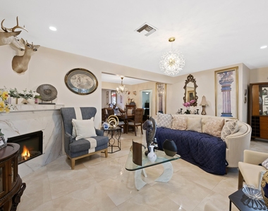 7649 Kismet Street - Photo Thumbnail 2