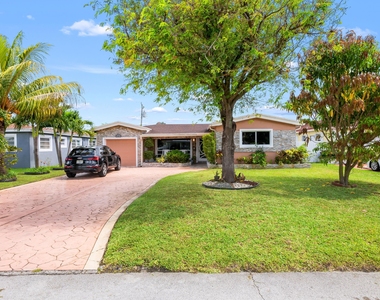 7649 Kismet Street - Photo Thumbnail 22