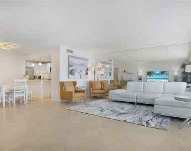 3430 Galt Ocean Drive - Photo Thumbnail 13