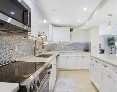 3430 Galt Ocean Drive - Photo Thumbnail 5
