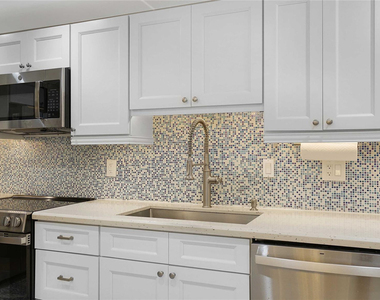 3430 Galt Ocean Drive - Photo Thumbnail 17
