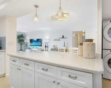 3430 Galt Ocean Drive - Photo Thumbnail 6