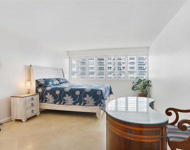 3430 Galt Ocean Drive - Photo Thumbnail 25