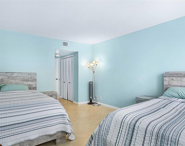 3430 Galt Ocean Drive - Photo Thumbnail 41