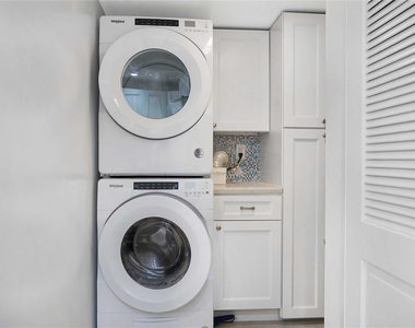 3430 Galt Ocean Drive - Photo Thumbnail 21