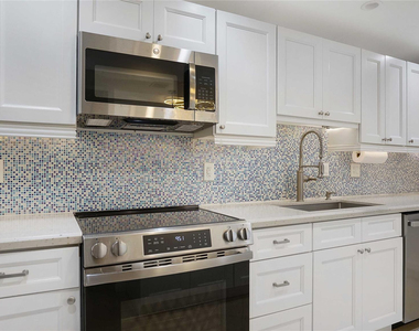 3430 Galt Ocean Drive - Photo Thumbnail 20