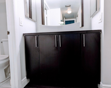 3253 Foxcroft Road - Photo Thumbnail 35