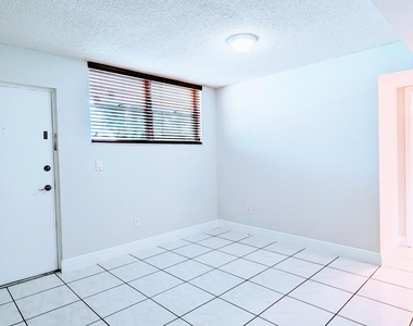3253 Foxcroft Road - Photo Thumbnail 17
