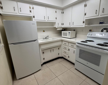 2841 Ne 32nd Street - Photo Thumbnail 10
