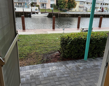 2841 Ne 32nd Street - Photo Thumbnail 14
