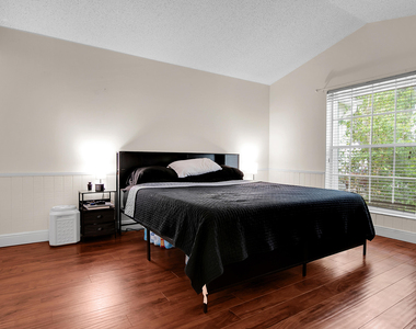 7705 Forest Green Lane - Photo Thumbnail 20