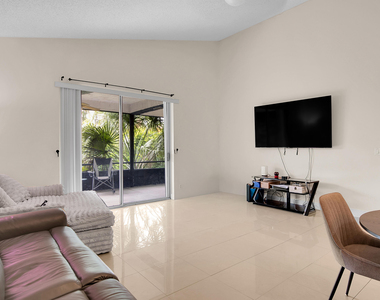 7705 Forest Green Lane - Photo Thumbnail 7