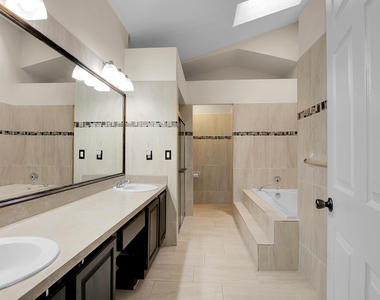 7705 Forest Green Lane - Photo Thumbnail 17
