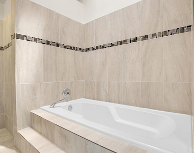 7705 Forest Green Lane - Photo Thumbnail 18