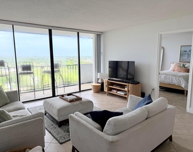 5600 N Flagler Drive - Photo Thumbnail 2