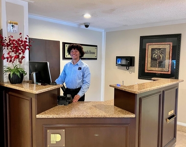 5600 N Flagler Drive - Photo Thumbnail 22