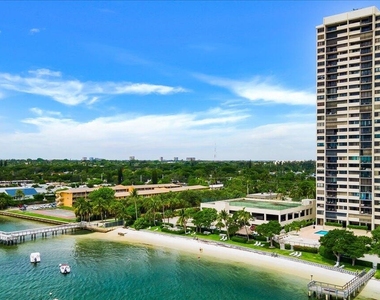 5600 N Flagler Drive - Photo Thumbnail 1