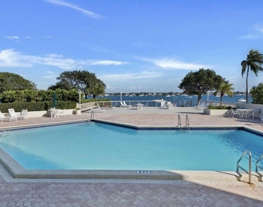5600 N Flagler Drive - Photo Thumbnail 27