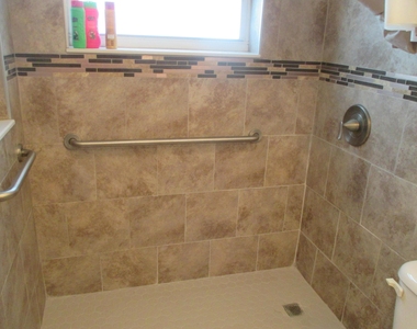 2715 Emory Drive E - Photo Thumbnail 9