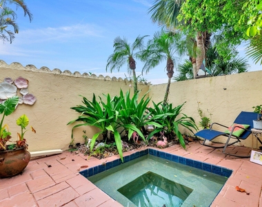 9358 Heathridge Drive - Photo Thumbnail 22