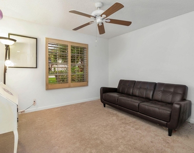 9358 Heathridge Drive - Photo Thumbnail 13