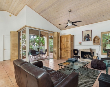 9358 Heathridge Drive - Photo Thumbnail 2