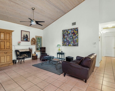 9358 Heathridge Drive - Photo Thumbnail 3